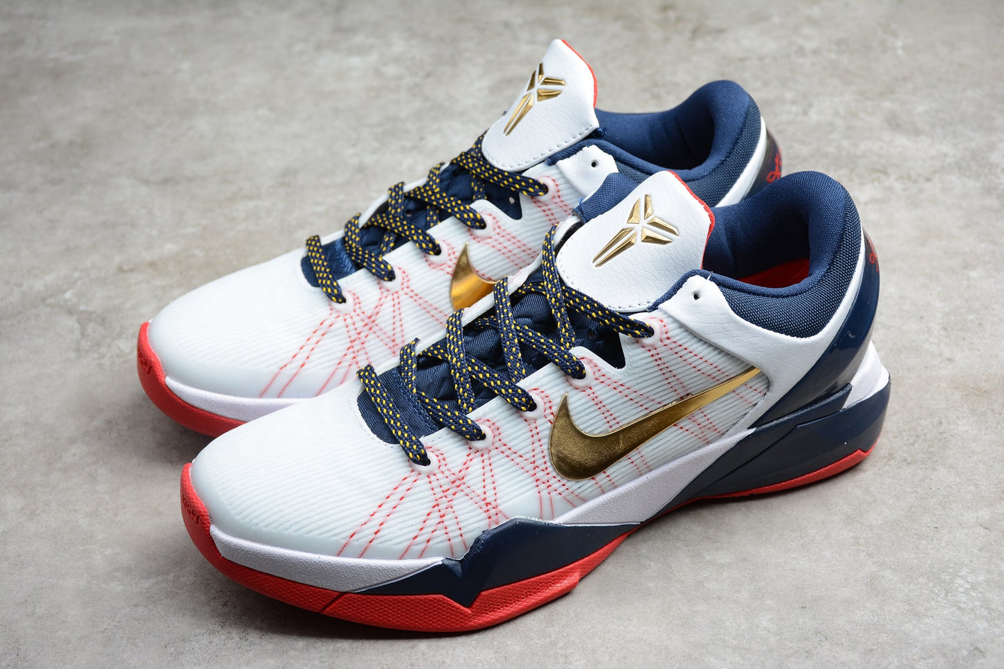 Nike Zoom Kobe 7 "Gold Medal"