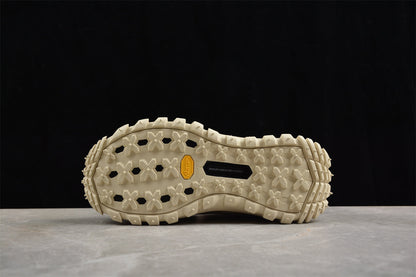 Moncler Trailgrip GT Beige Sneakers