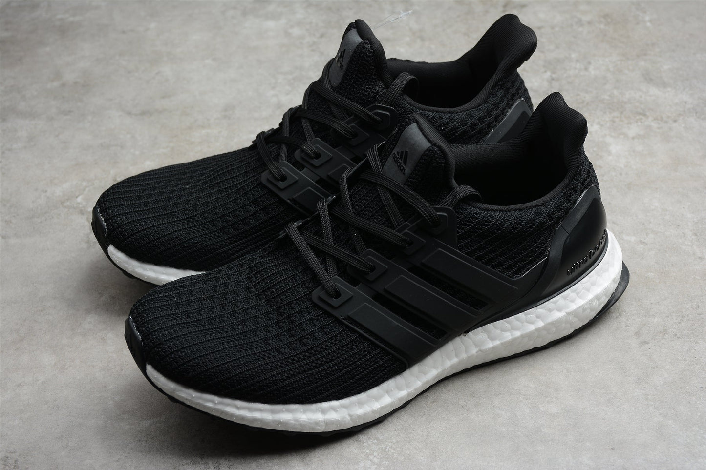 adidas Ultraboost 4.0 DNA "Black"