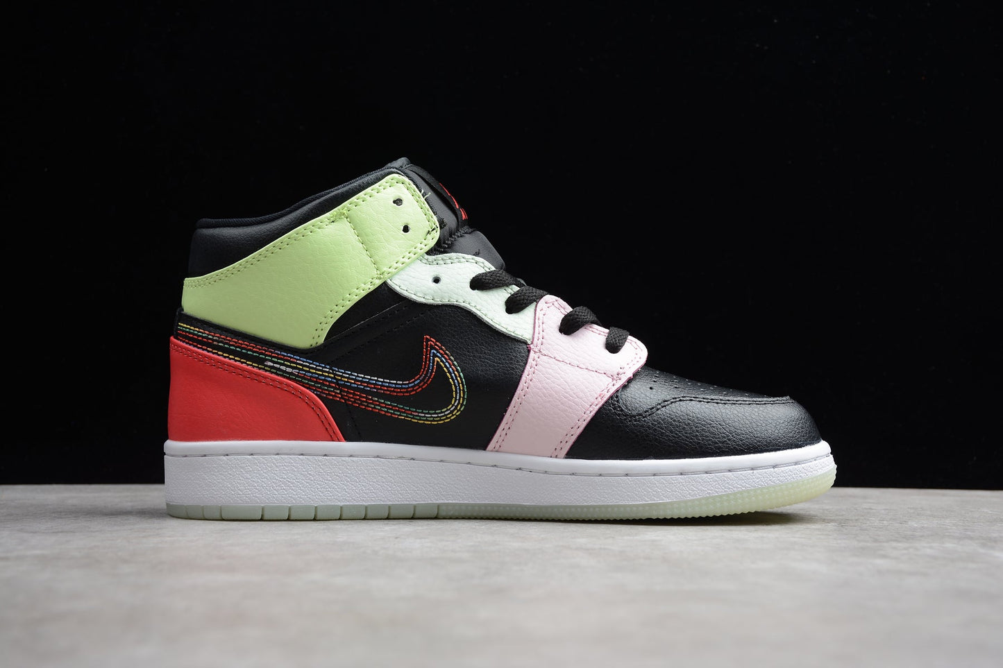 Air Jordan 1 Mid "Glow In The Dark" GS