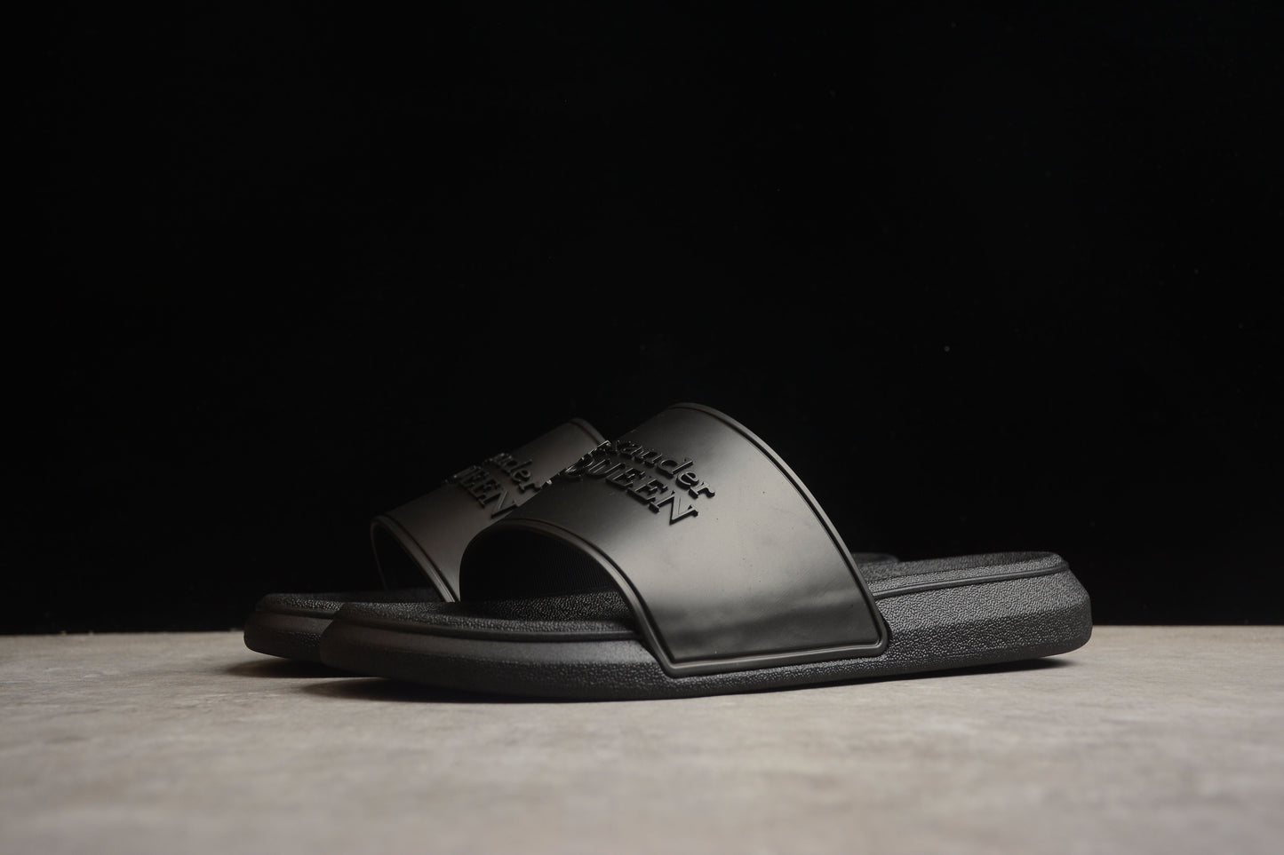 Alexander McQueen Pool Slide Black