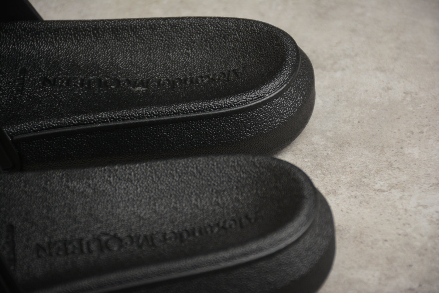 Alexander McQueen Pool Slide Black