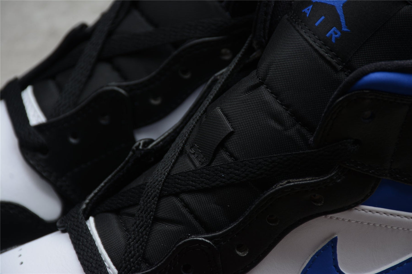 Air Jordan 1 Mid “Racer Blue”