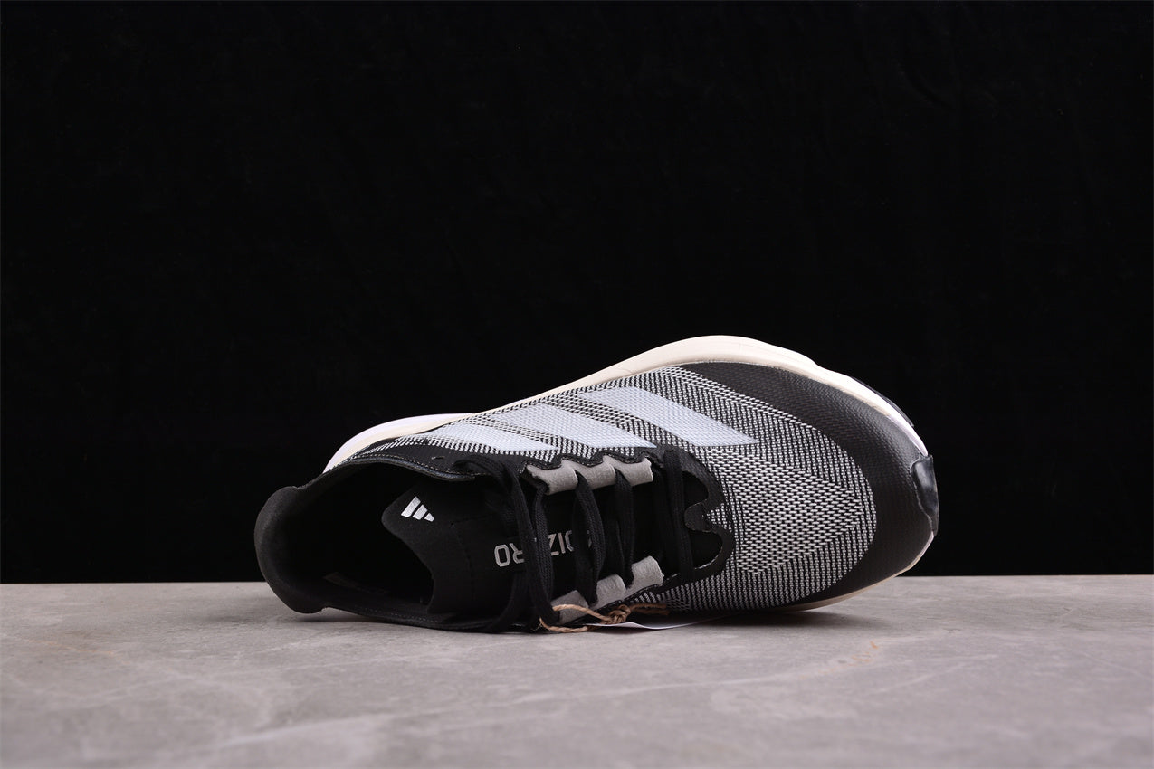 Adidas Adizero Boston 12 Low in Black/White