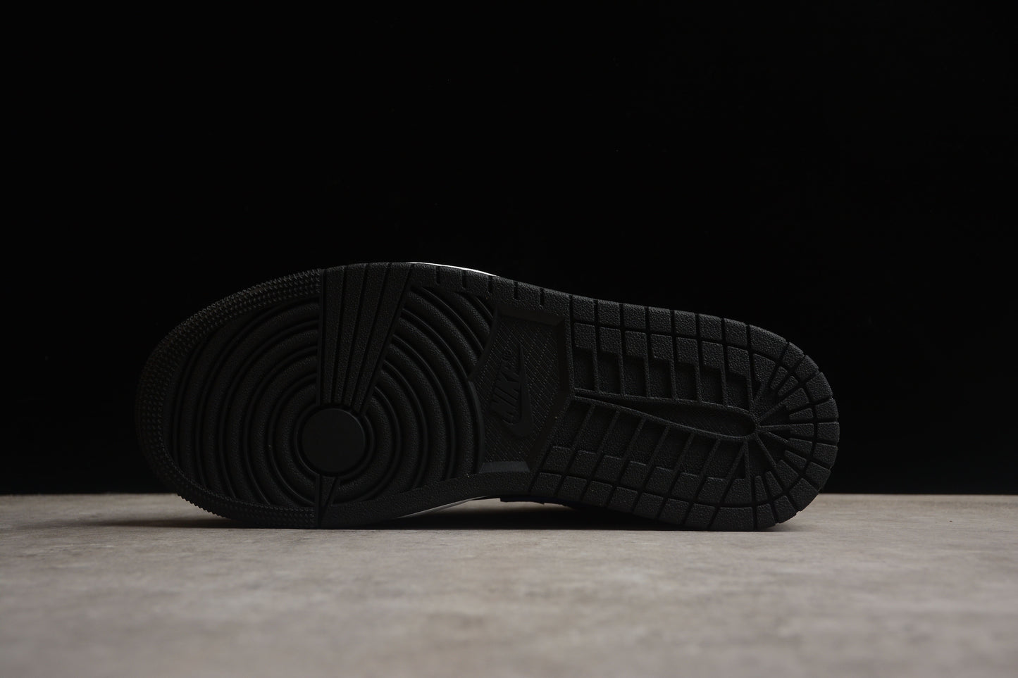 Air Jordan 1 Low "Dark Concord"