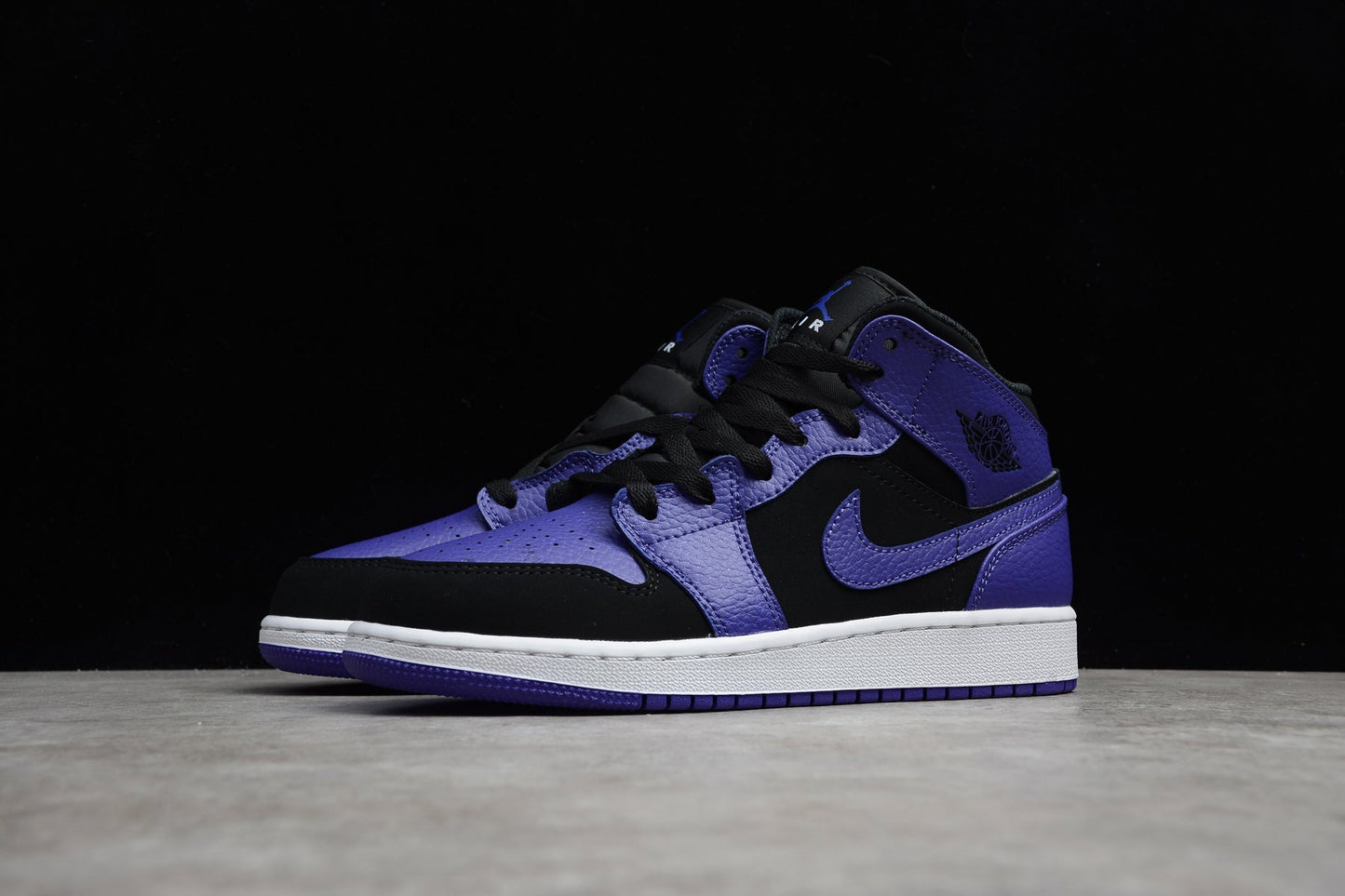 Air Jordan 1 Mid "Dark Concord"