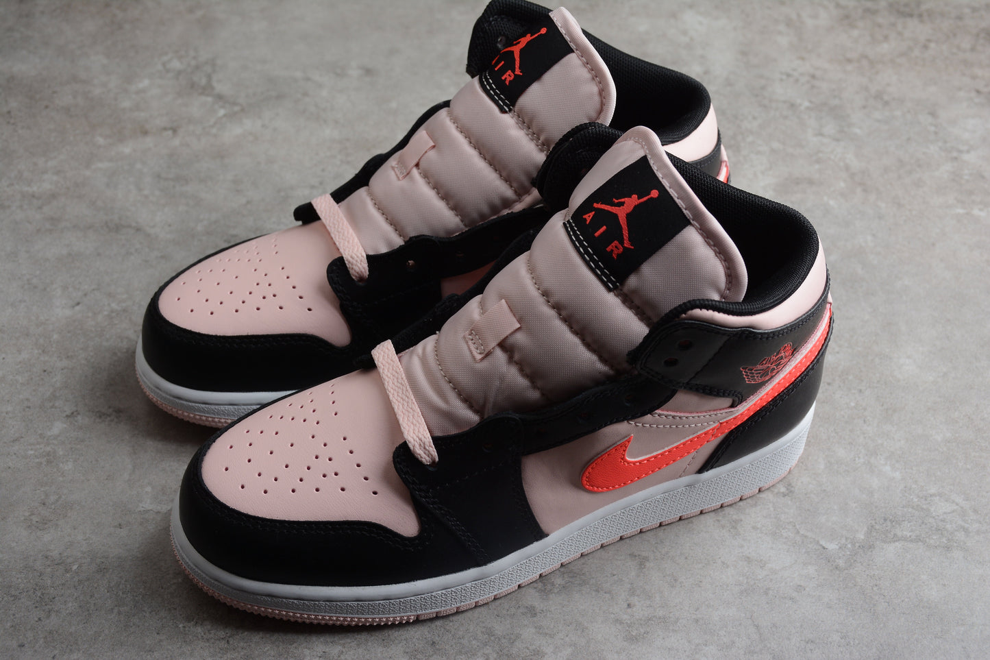 Air Jordan 1 Mid "Black Atmosphere"