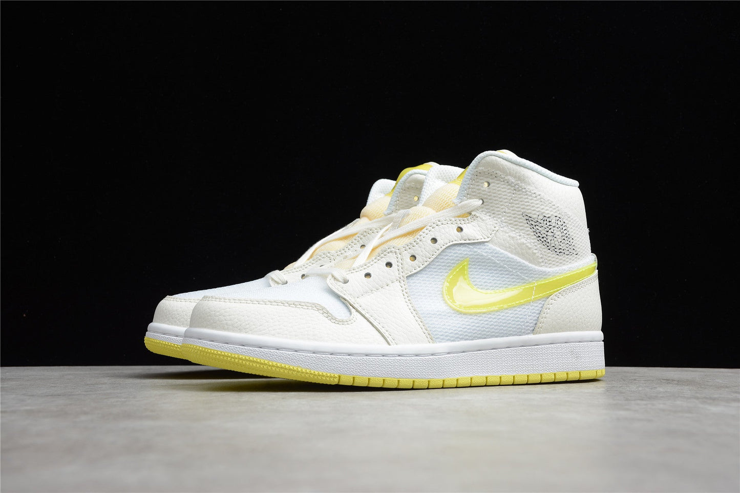 Air Jordan 1 Mid SE "Voltage Yellow"