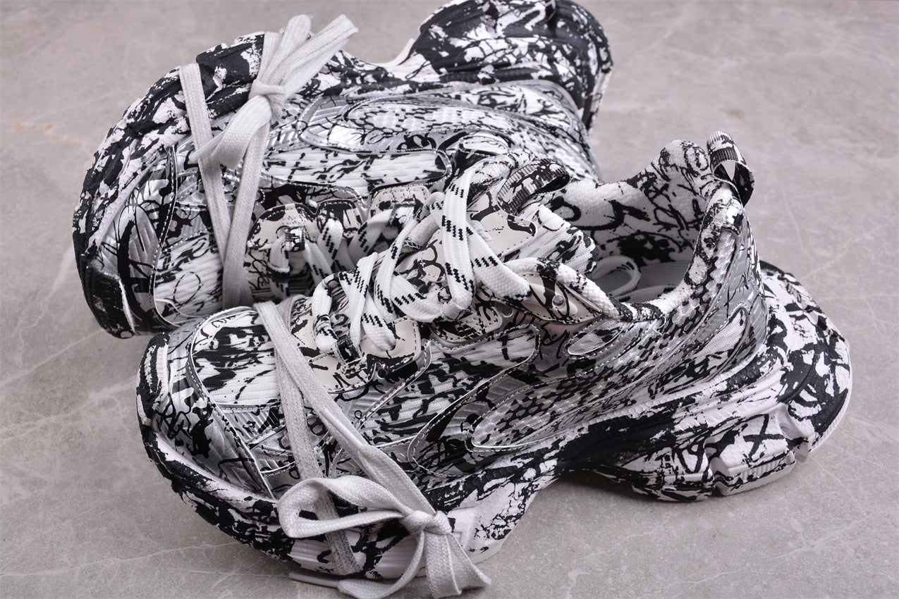 Balenciaga 3XL Extreme Graffiti White & Black