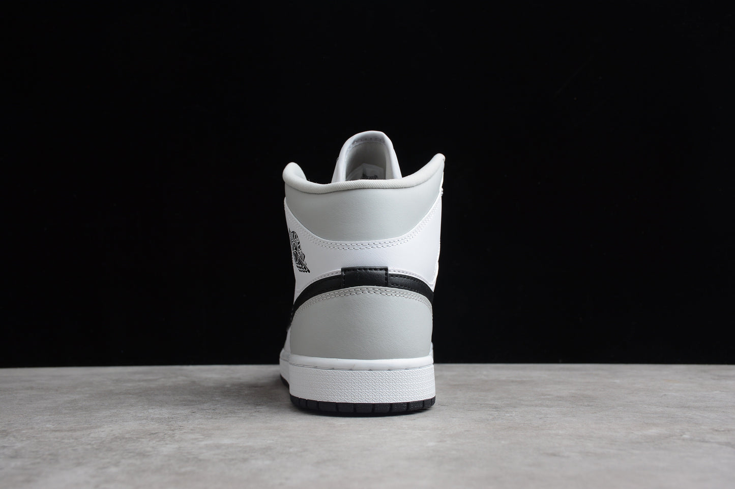Nike Air Jordan 1 Mid "Grey Fog Black White"