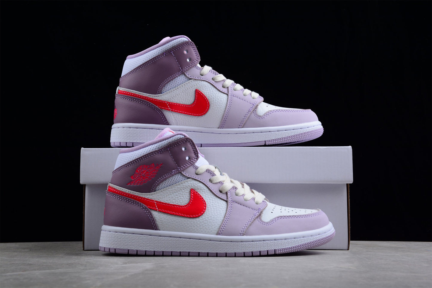 Air Jordan 1 Mid "Valentine’s Day"