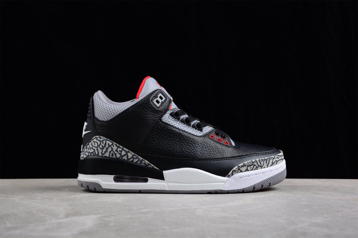 Air Jordan 3 Retro "Black Cement"