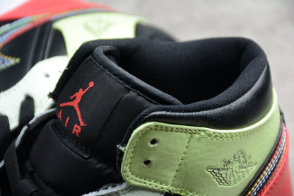 Nike Air Jordan 1 Mid Glow In The Dark GS Sneakers