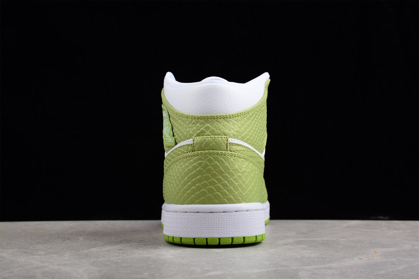 Nike Air Jordan 1 Mid SE "Green Python"