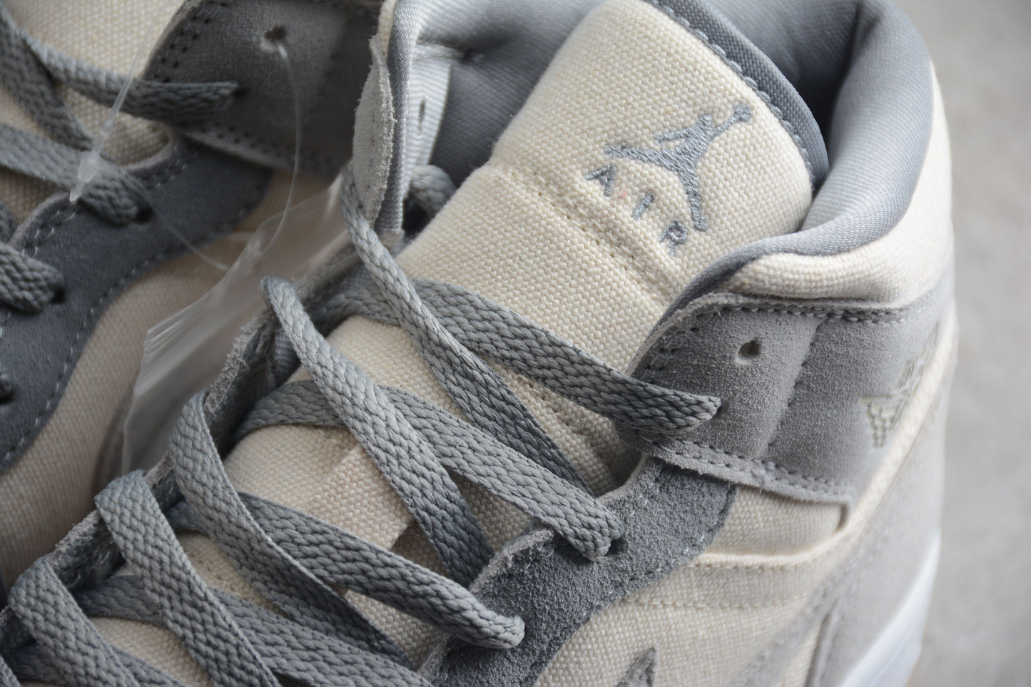 Nike Air Jordan 1 Mid SE ‘Coconut Milk’ Particle Grey