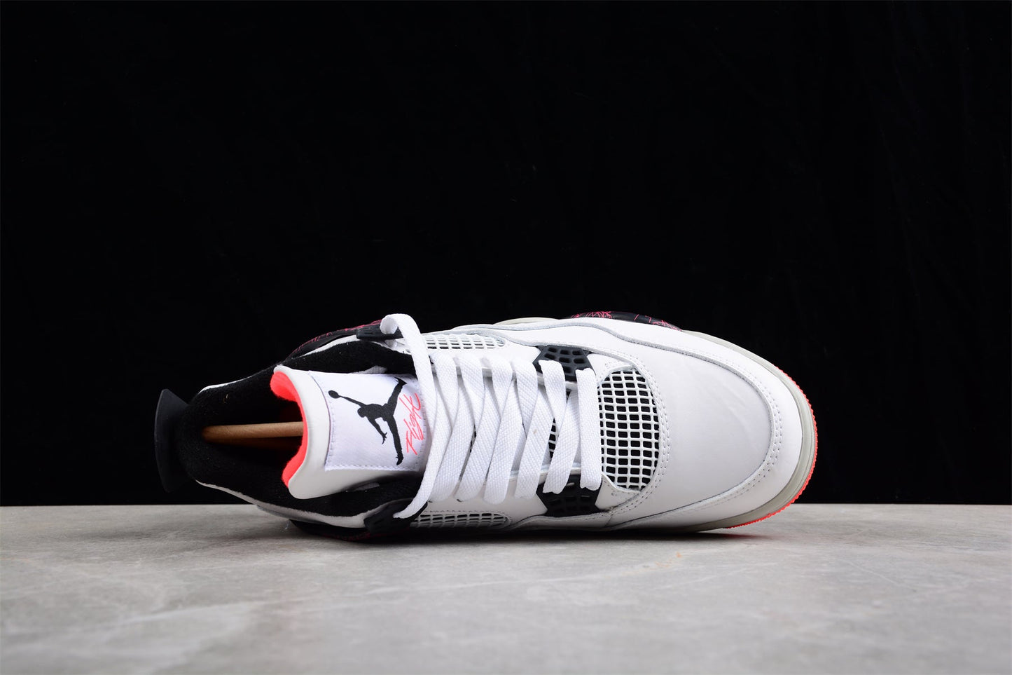 Air Jordan 4 “Hot Lava” (Flight Nostalgia)