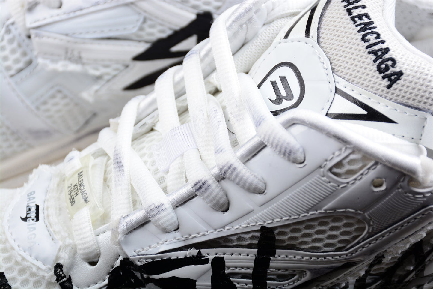 Balenciaga Runner Graffiti White
