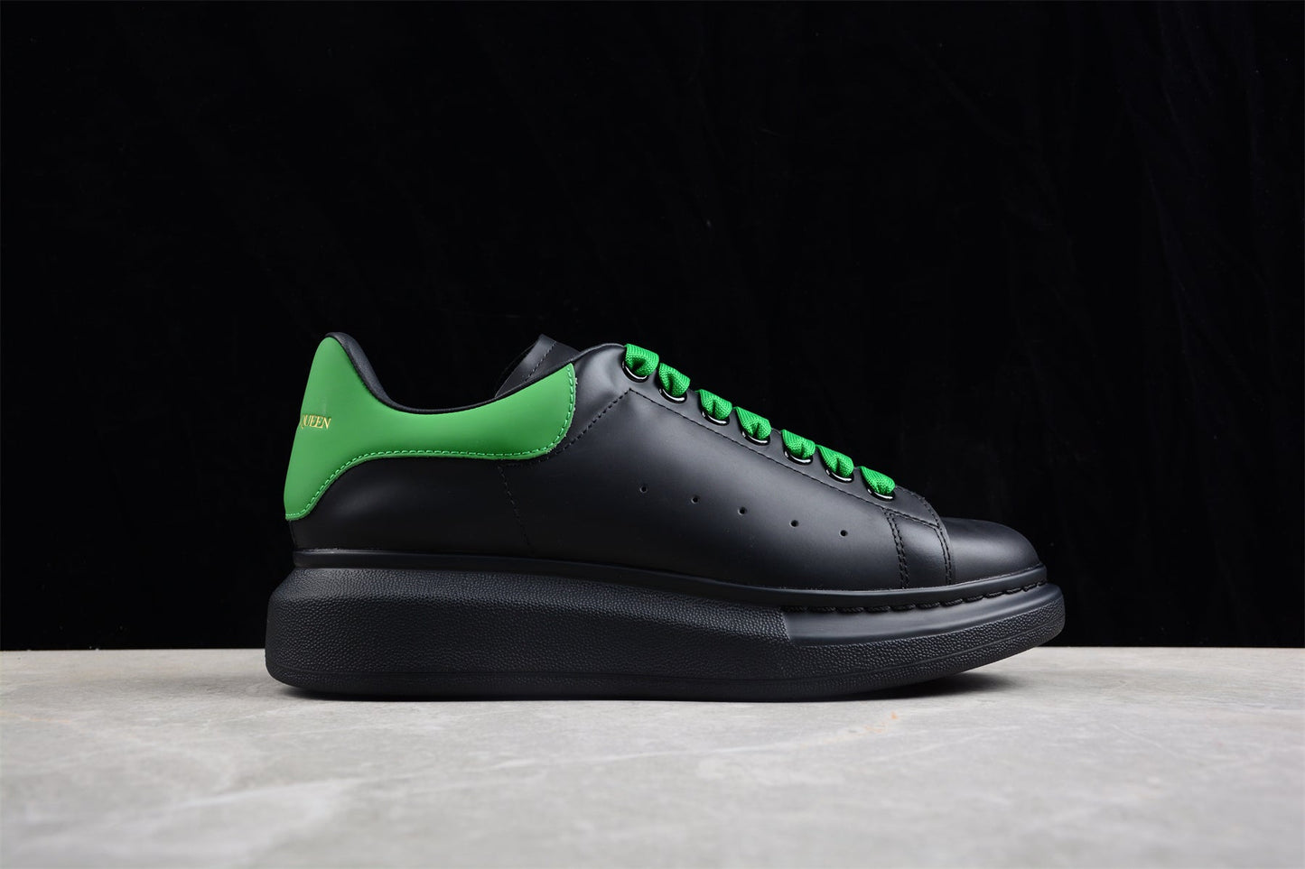 Alexander McQueen Oversized Sneaker in Black/Green