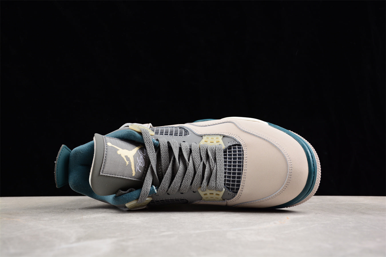 Air Jordan 4 Premium "Pony Hair"