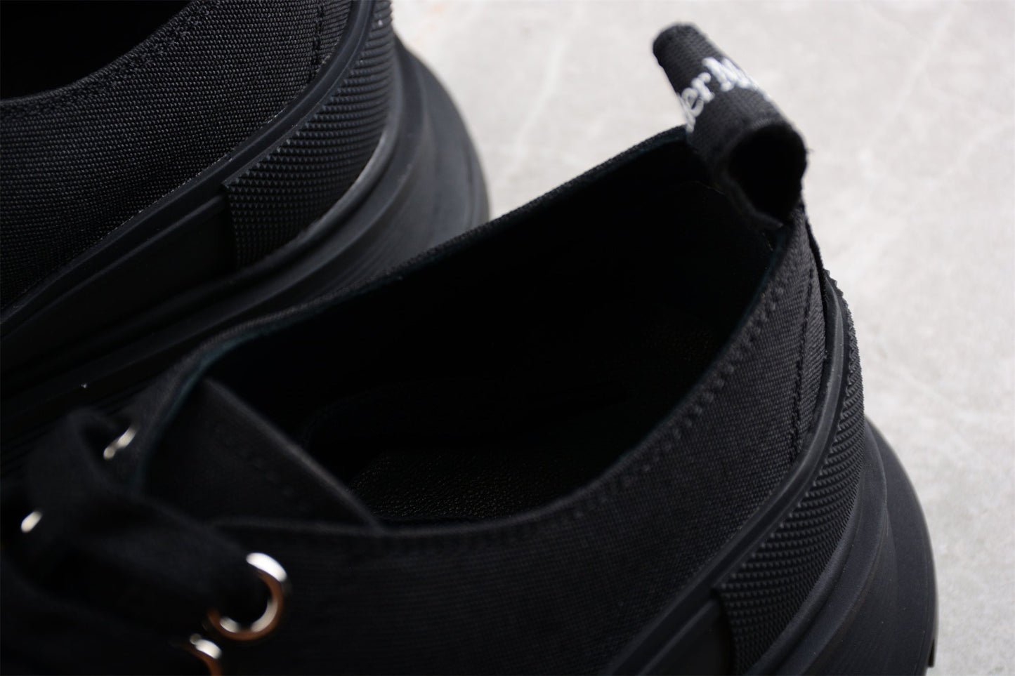 Alexander McQueen Tread Slick 'Black'