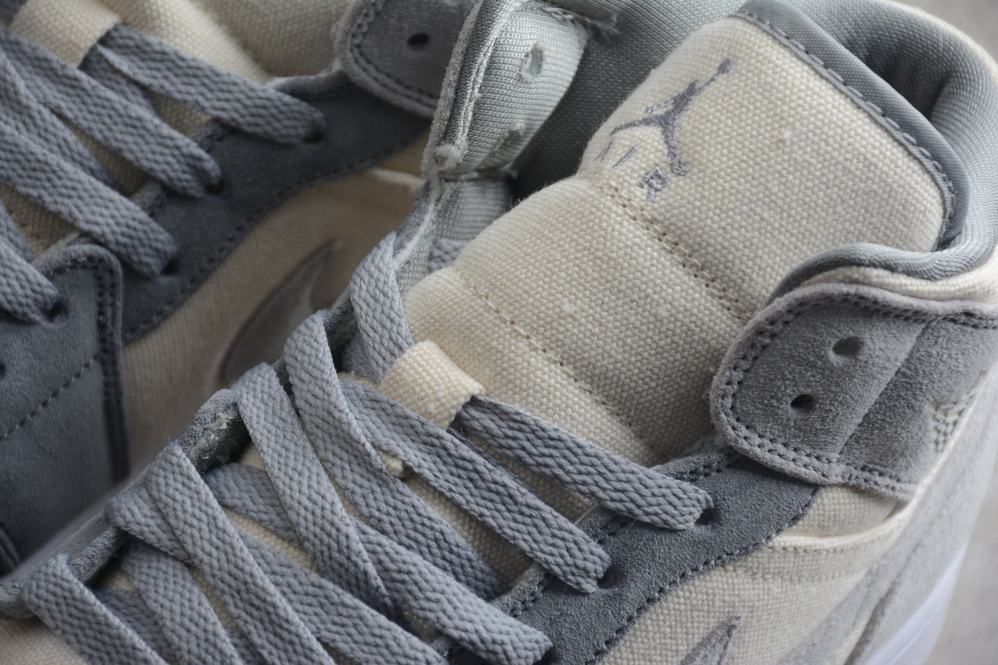 Nike Air Jordan 1 Mid SE "Coconut Milk Particle Grey" (DN4281-100)