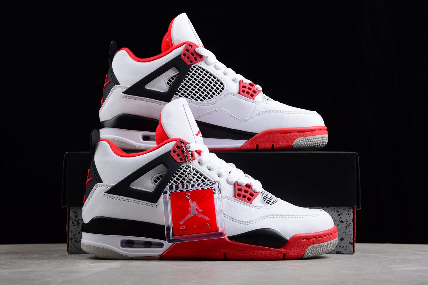 Air Jordan 4 Retro "Fire Red" 2020