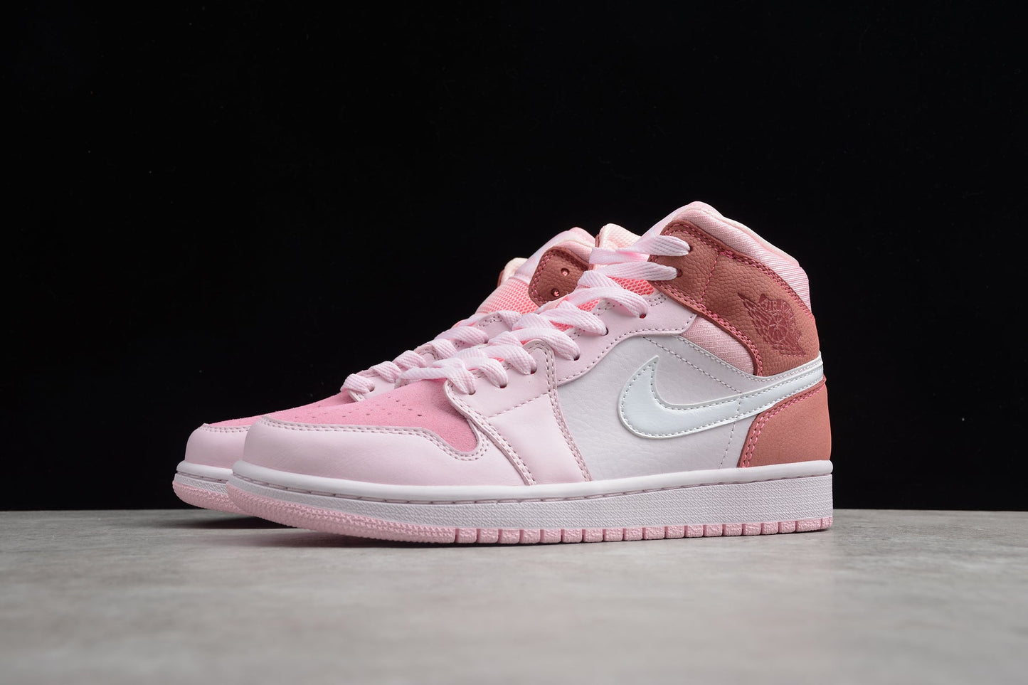 Air Jordan 1 Mid 'Digital Pink'