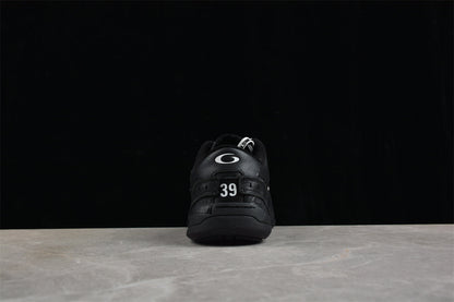 Balenciaga Hamptons Worn Out Pure Black