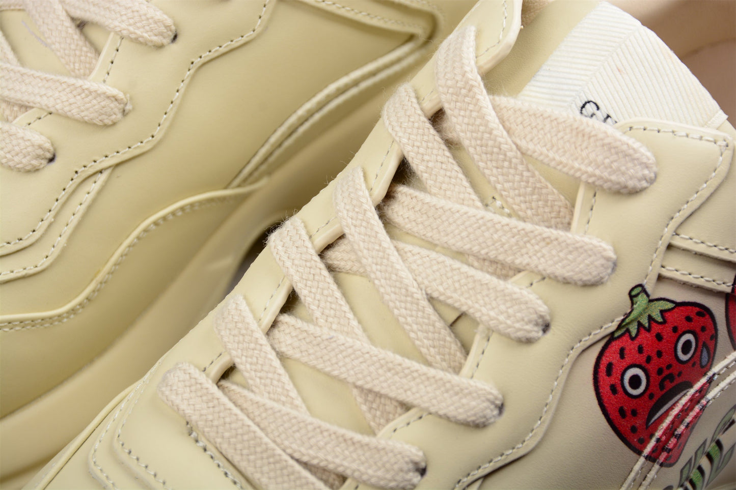 Gucci Rhyton Strawberry Print Ivory Sneakers