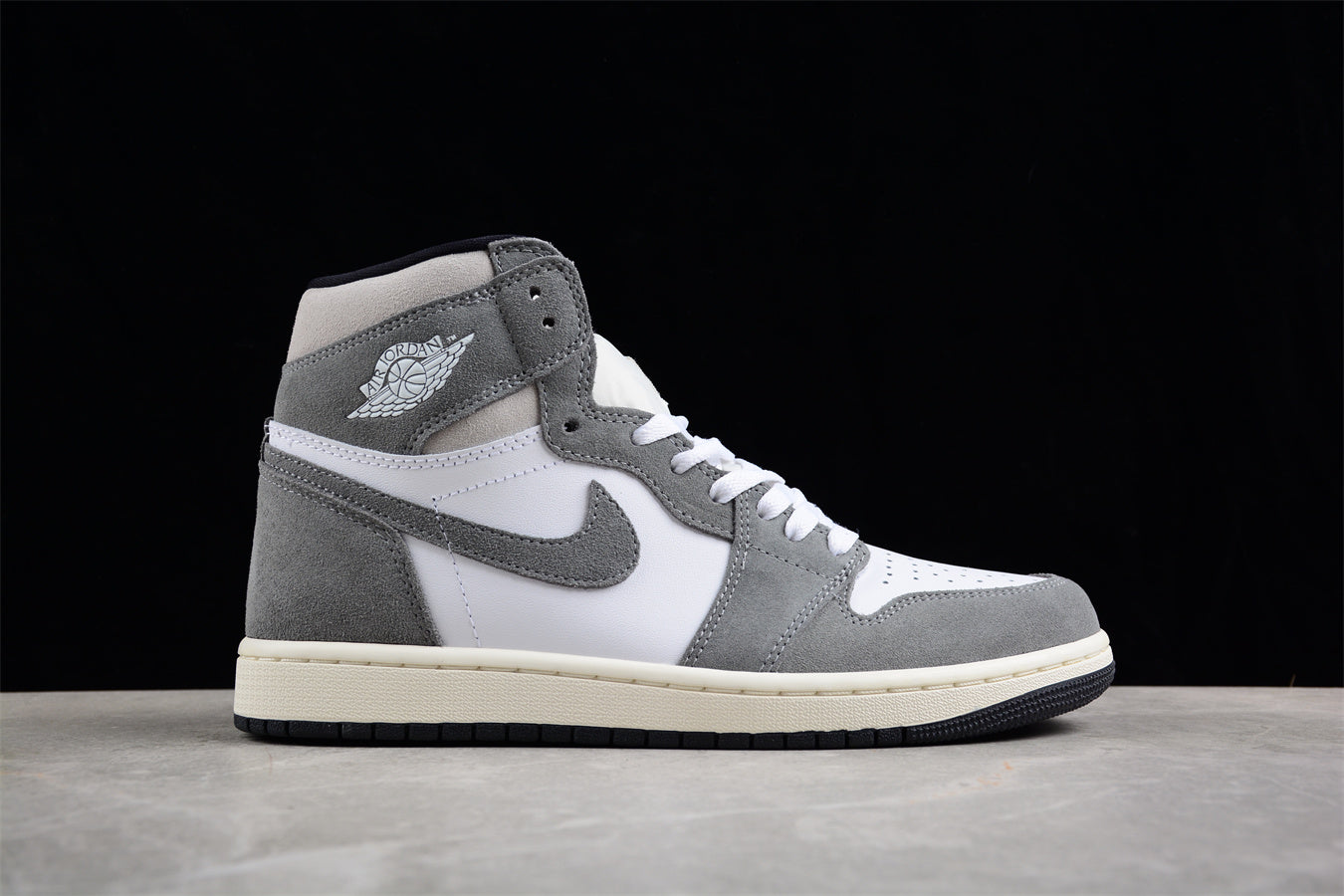 Air Jordan 1 Retro High OG “Washed Black”