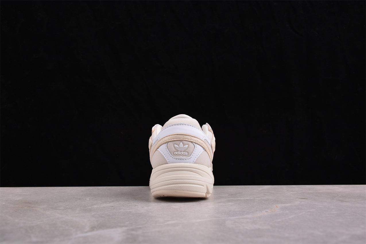 adidas Astir Wonder Quartz / Wonder Taupe / Warm Clay