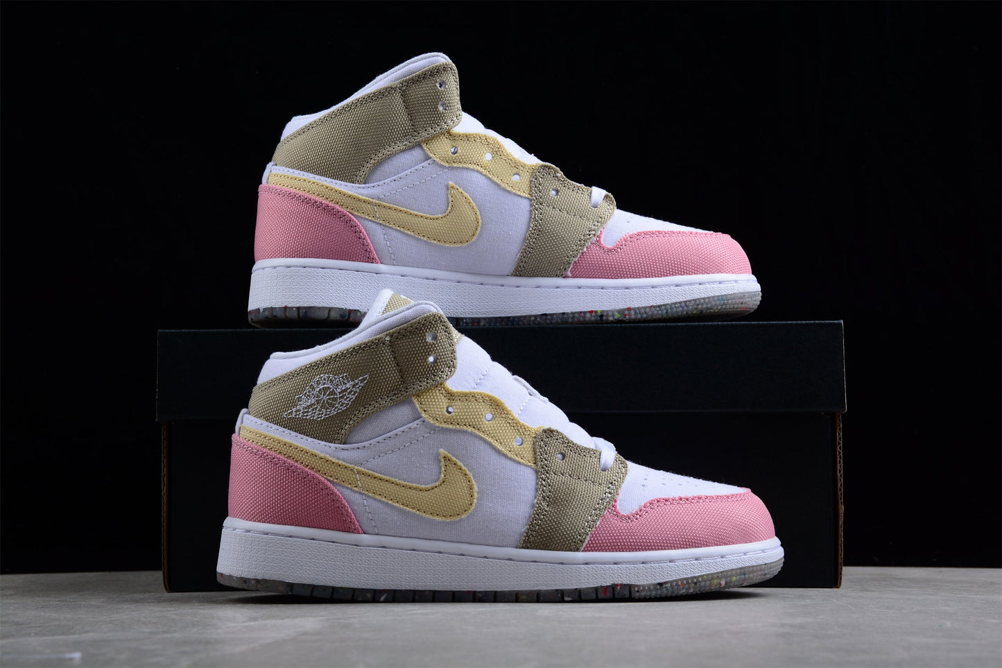 Nike Air Jordan 1 Mid SE White/Vivid Green