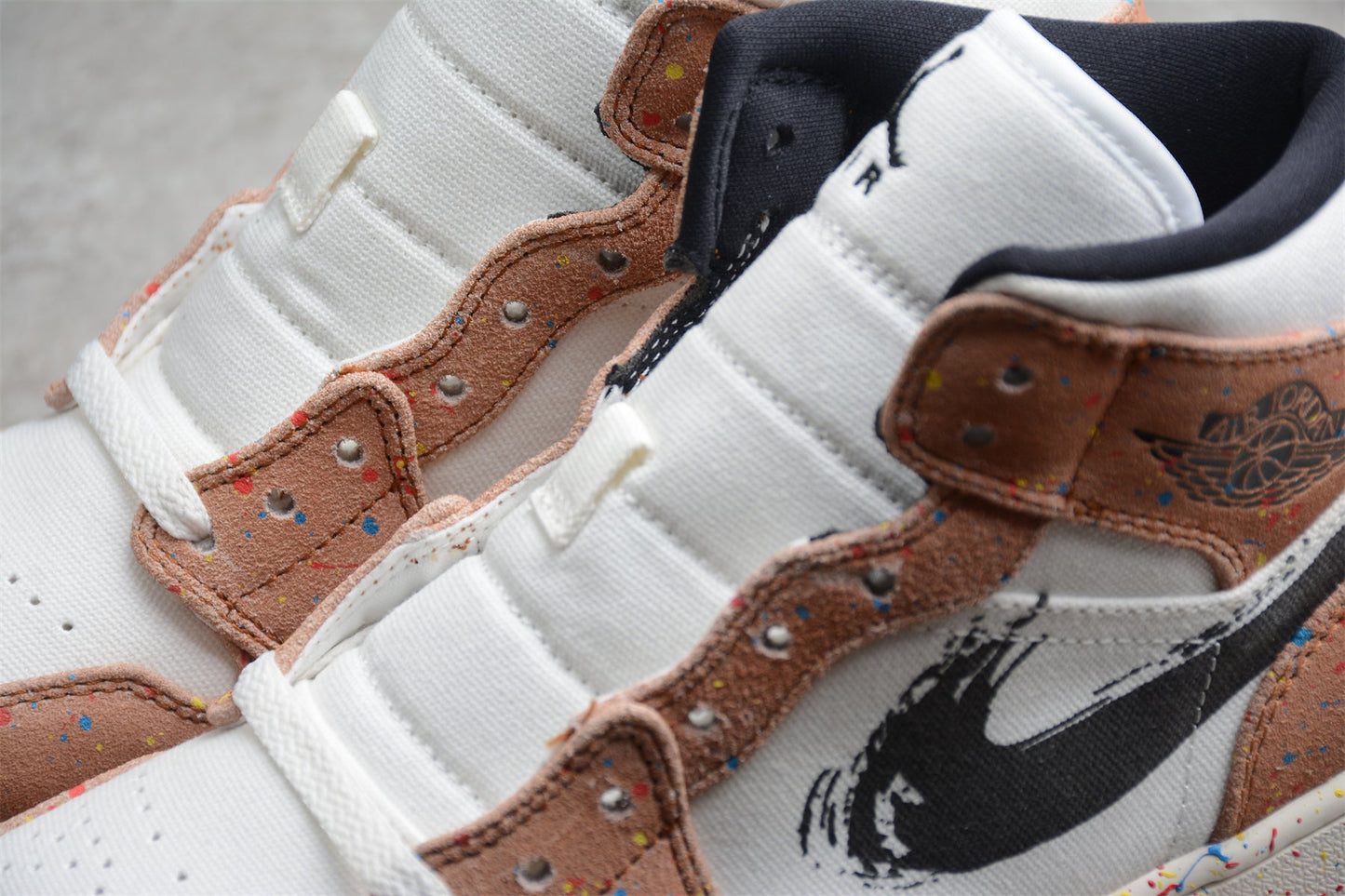 Air Jordan 1 Mid SE GS "Brushstroke Paint Splatter"