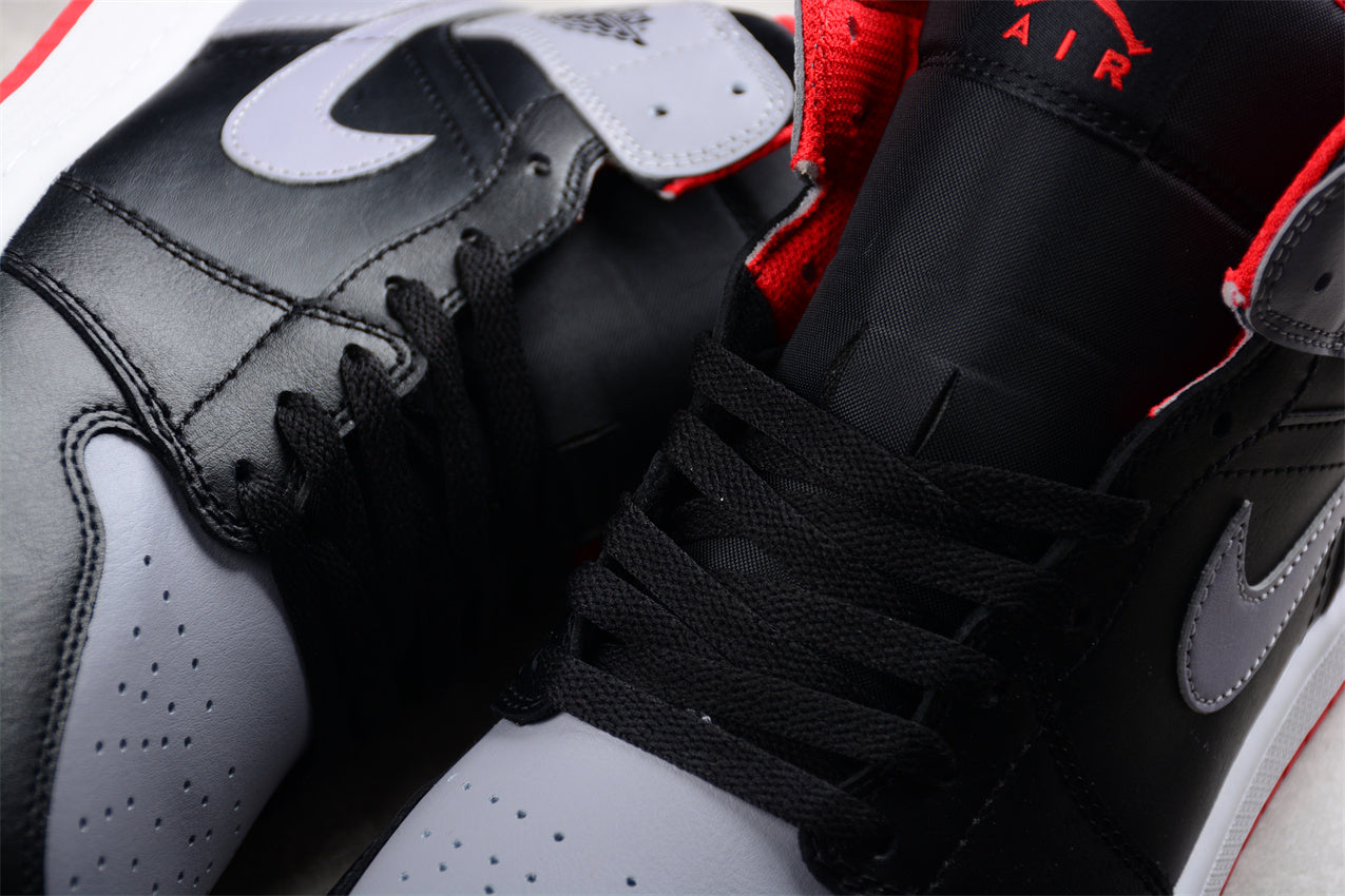 Air Jordan 1 Mid "Bred Shadow"