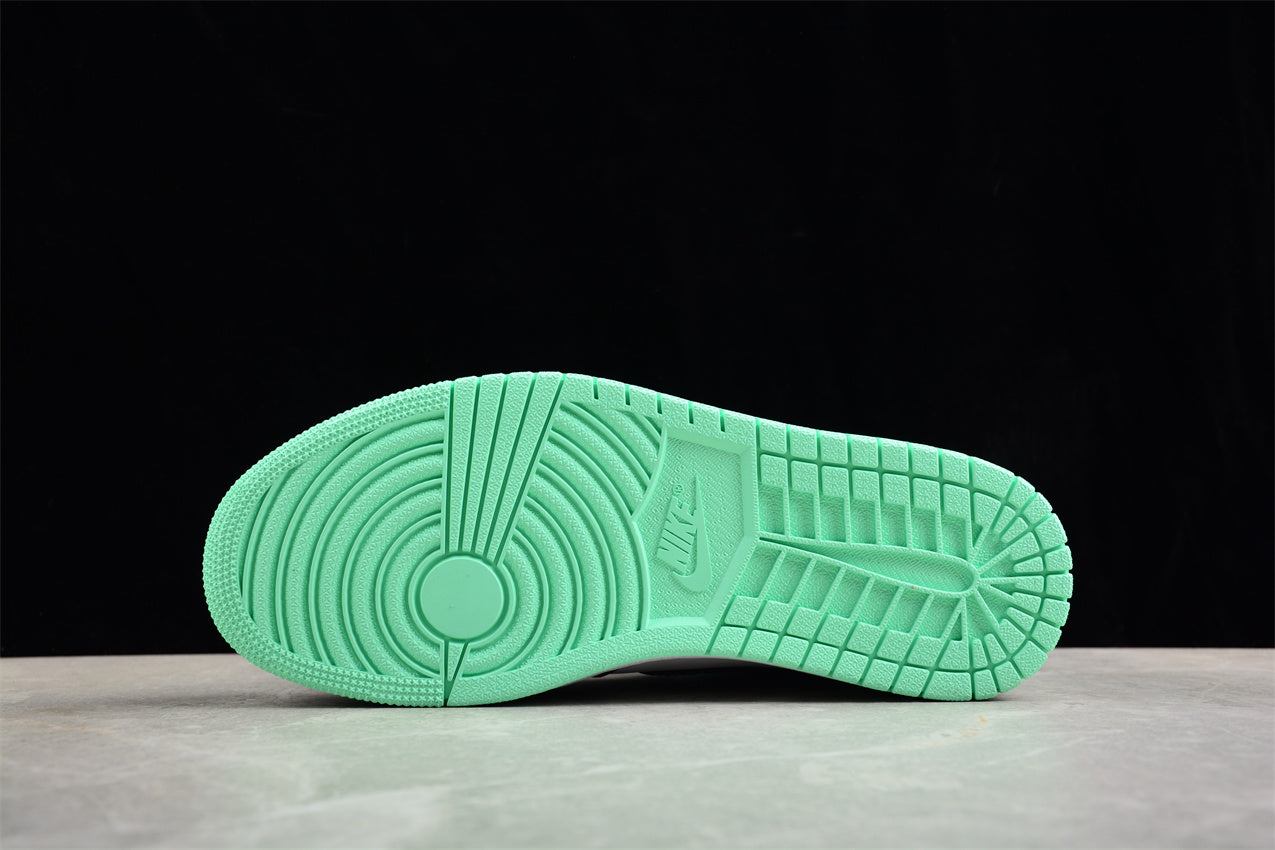 Air Jordan 1 Retro High "Green Glow"