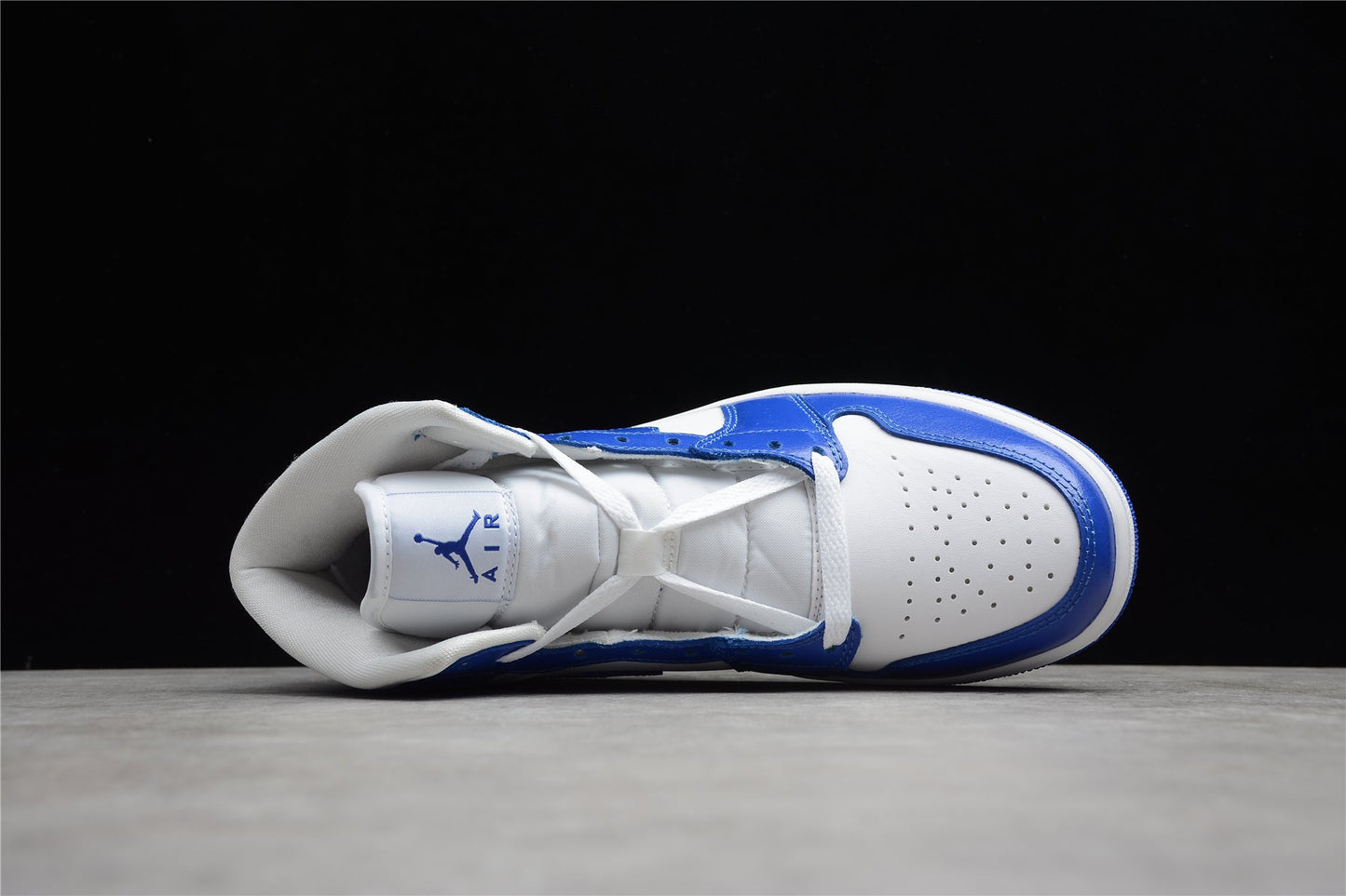 Nike Air Jordan 1 Mid 'Kentucky Blue'