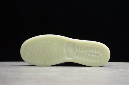 Nike Air Jordan 1 Mid Glow In The Dark GS Sneakers