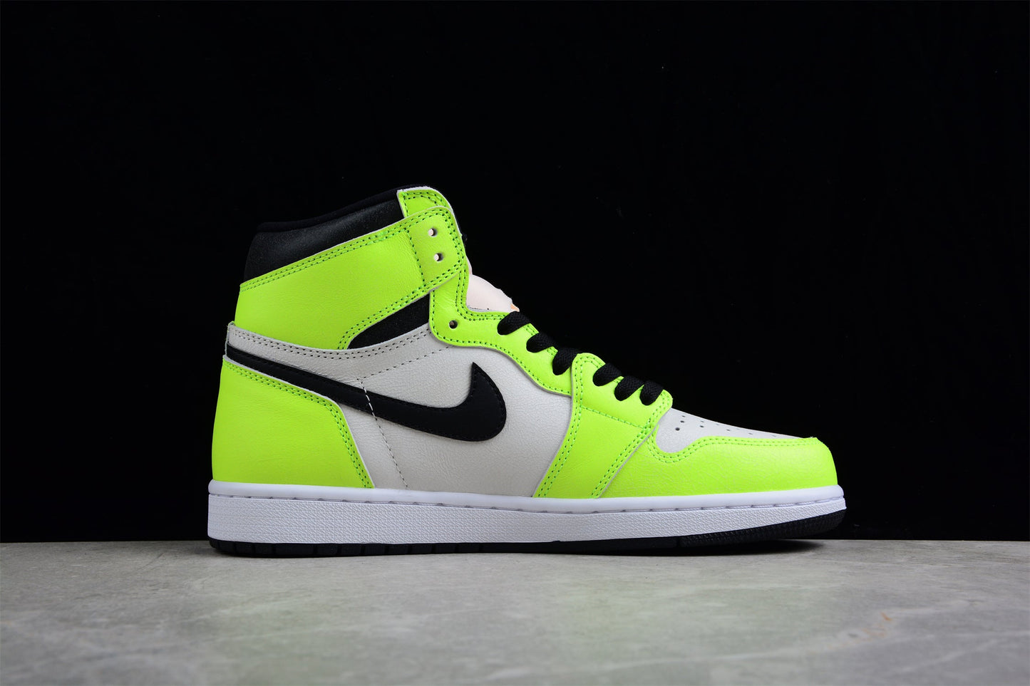 Air Jordan 1 High OG "Volt"