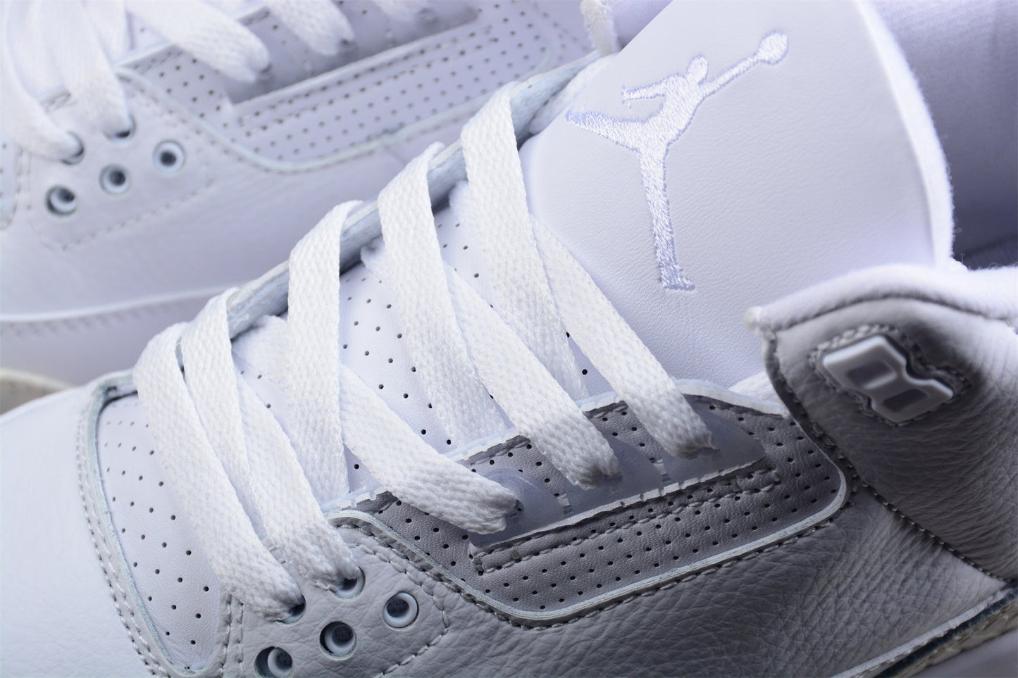 Air Jordan 3 Retro "Pure White"
