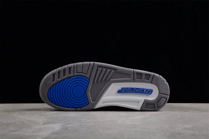 Nike Air Jordan 3 Varsity Royal Sneakers