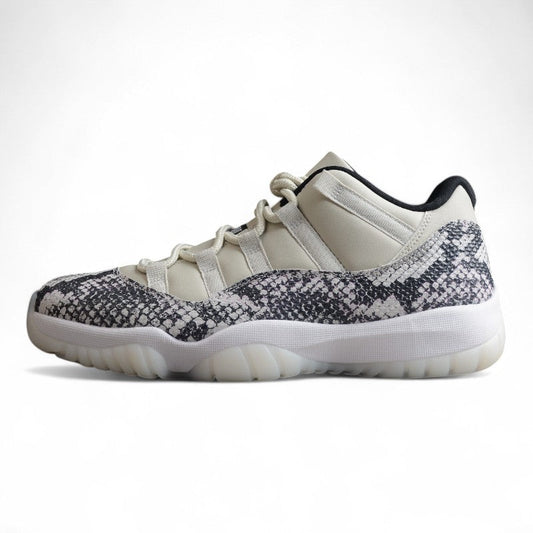 Air Jordan 11 Retro Low " Pure Violet "