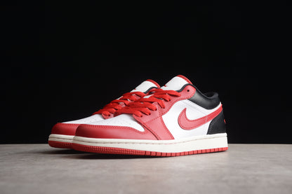 Air Jordan 1 Low Chicago Bulls Sneakers