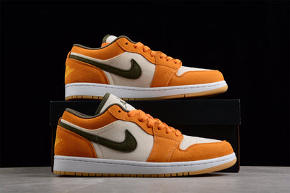 Nike Air Jordan 1 Low SE Light Curry Sneakers