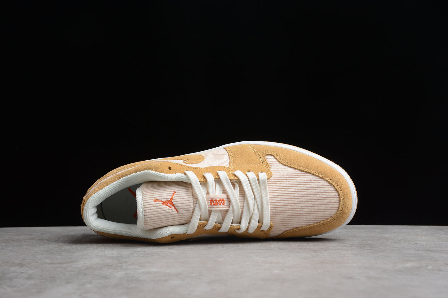 Air Jordan 1 Low SE "Twine" (Corduroy)