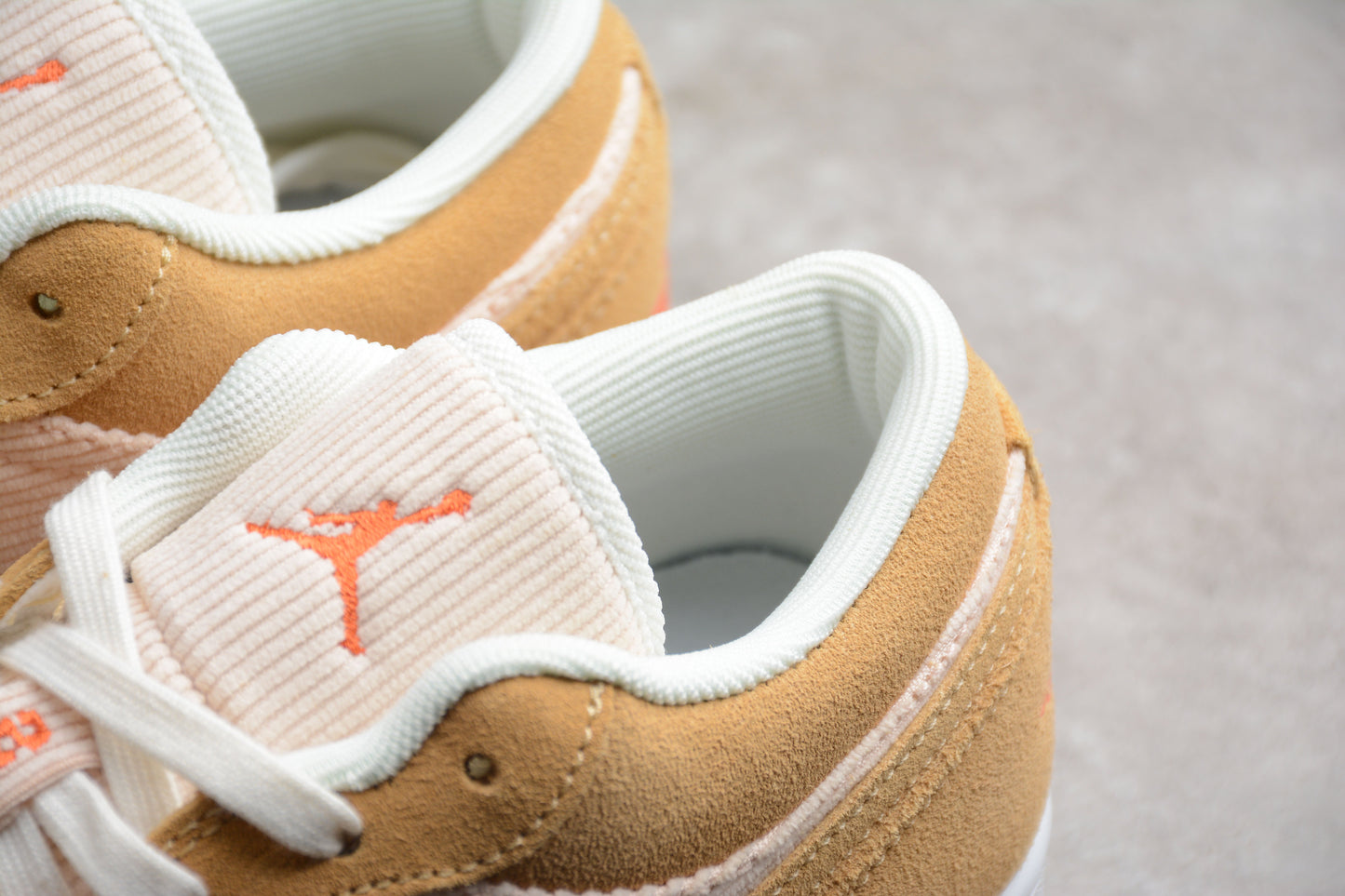 Air Jordan 1 Low SE "Twine" (Corduroy)