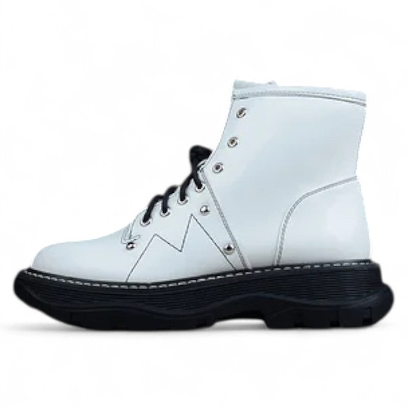 Alexander McQueen White High-Top Combat Boot – Black Sole