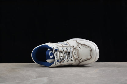 Balenciaga Hamptons Worn Out White Blue
