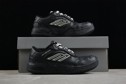 Balenciaga Hamptons Worn Out Pure Black