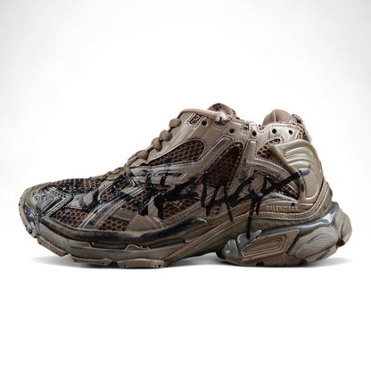 Balenciaga Runner Graffiti Taupe