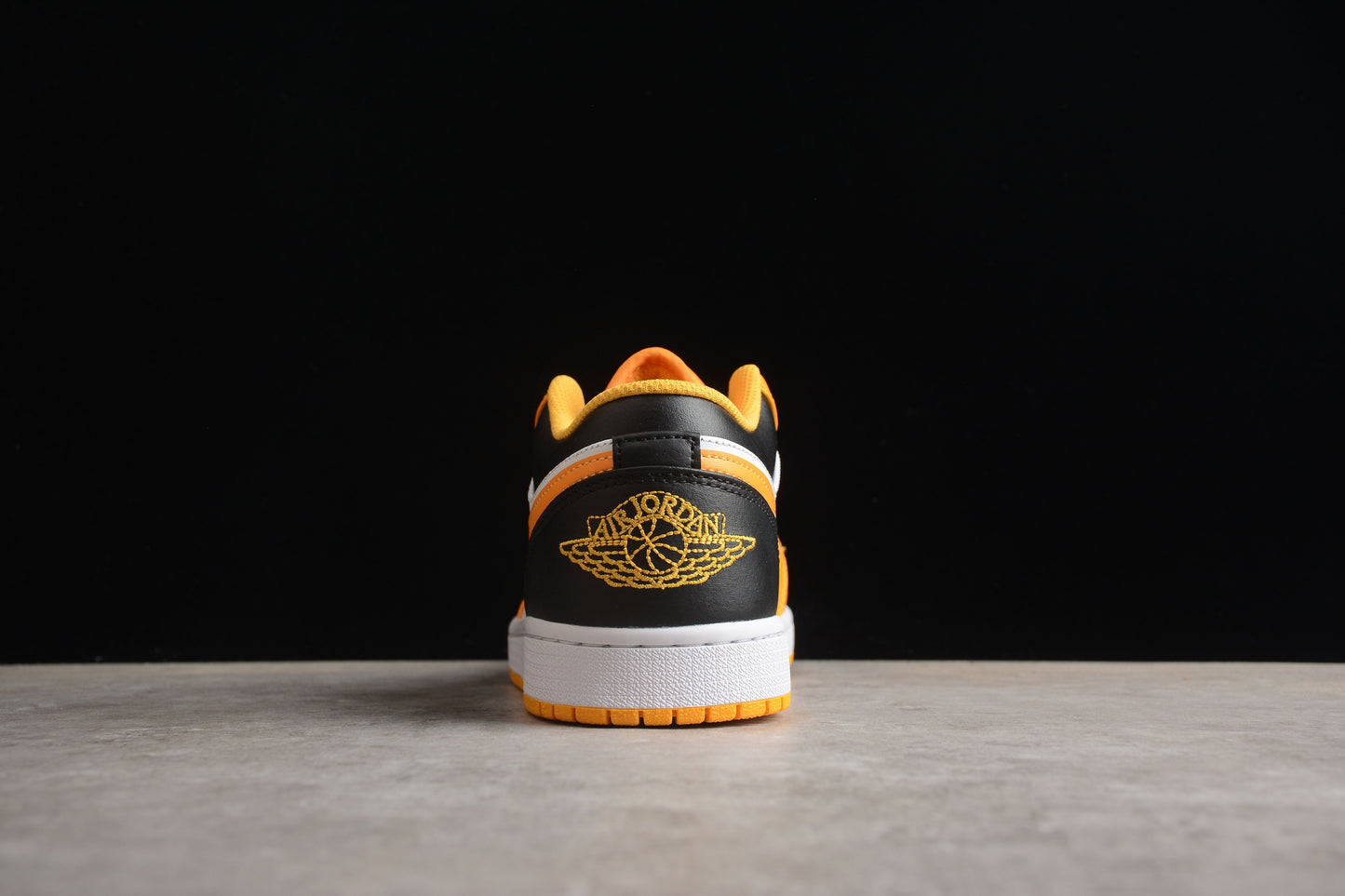 Air Jordan 1 Low "Taxi"